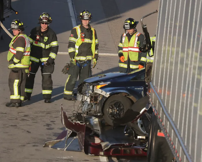 thue xe rv o my cruise america 14.jpg